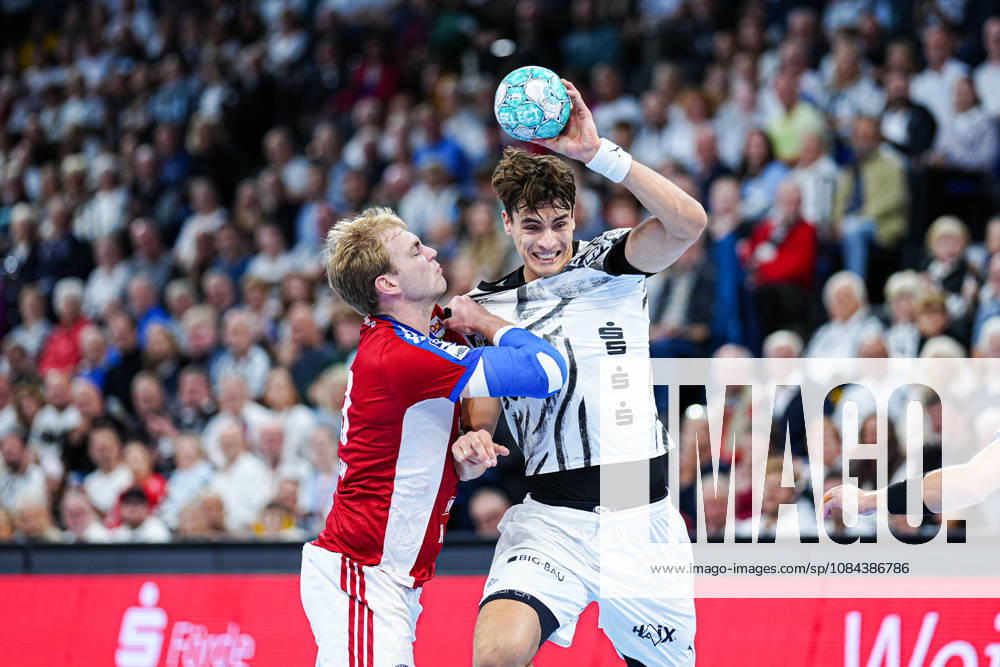 Einar Olafsson, Handball Club Hamburg, 23, Julian Köster, THW Kiel, 07 GER, THW Kiel vs. Handball Club Hamburg, Handball, 1st Bundesliga, Matchday 8, 2026–2027 Season, October 11, 2026 GER, THW Kiel vs. Handball Club Hamburg, Handball, 1st Bundesliga, Matchday 8, 2026–2027 Season, October 11, 2026 Kiel