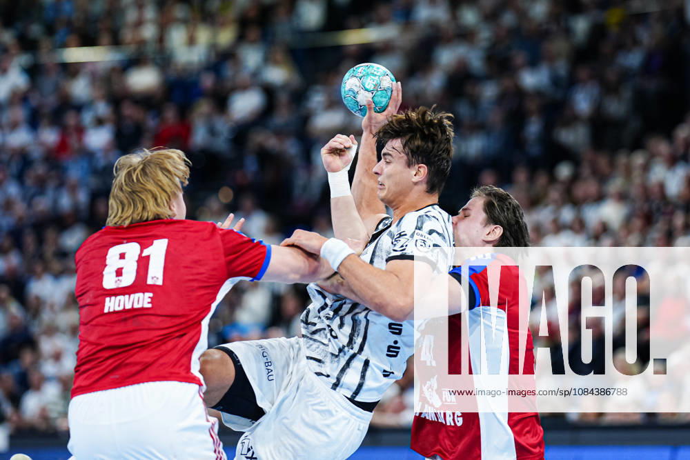 Martin Hovde, Handball Club Hamburg, 81; Julian Köster, THW Kiel, 07; Jan Christian Schmidt, Handball Club Hamburg, 42 (GER); THW Kiel vs. Handball Club Hamburg, Handball, 1st Bundesliga, Matchday 8, 2026–2027 season, October 11, 2026 GER, THW Kiel vs. Handball Club Hamburg, Handball, 1st Bundesliga, Matchday 8, 2026–2027 Season, October 11, 2026, Kiel