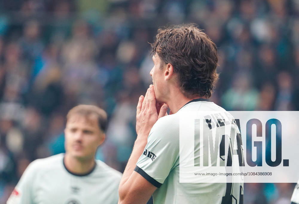 Germany Soccer 2. Bundesliga 2026–2027, Matchday 7: VfL Bochum vs. Arminia Bielefeld, Vonovia Ruhrstadion, Bochum—Gestures, Body Language, Emotion—Maximilian Großer, Maximilian Grosser, Arminia Bielefeld, 19, Bochum, Vonovia Ruhrstadion, Germany