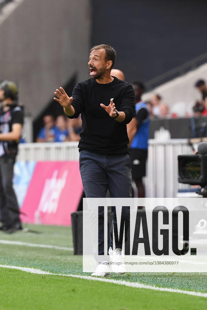 OGC Nice v RC Strasbourg Alsace - Ligue 1 McDonald s 2026 2027 Hugo OLIVEIRA Head Coach of RC Strasbourg during Ligue 1 McDonald s match between Nice and Strasbourg at Allianz Riviera Stadium on October 11, 2026 in Nice, France. Nice France