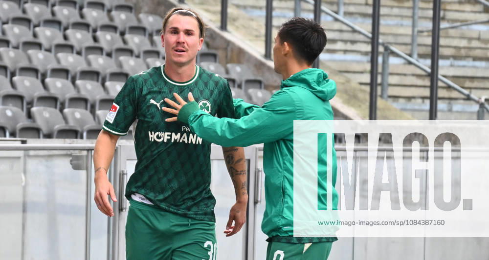 Soccer Season 2026–2027, Matchday 2, Bundesliga, Hertha BSC Berlin vs. SpVgg Greuther Fürth (Kleeblatt), Sports photo by Zink . DFL regulations prohibit any use of photographs as image sequences and or quasi-video. for editorial use only. Felix Klaus 30, SpVgg Greuther Fürth; Shinta Appelkamp 8, SpVgg Greuther Fürth, after the final whistle