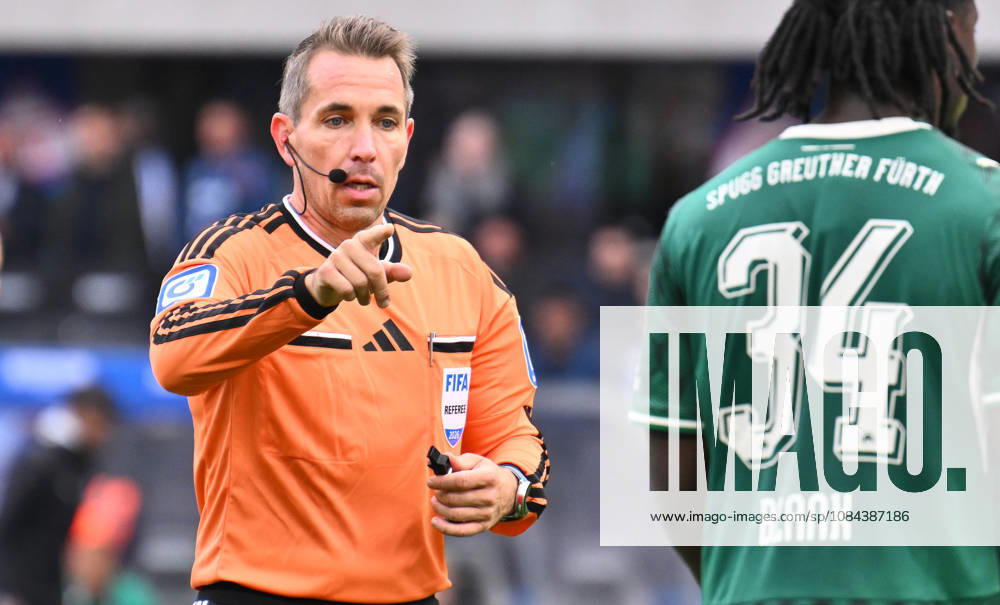 Soccer Season 2026–2027, Matchday 2, Bundesliga, Hertha BSC Berlin vs. SpVgg Greuther Fürth Kleeblatt, Sports photo by Zink . DFL regulations prohibit any use of photographs as image sequences and or quasi-video. For editorial use only. for editorial use only. Tobias Stieler, referee