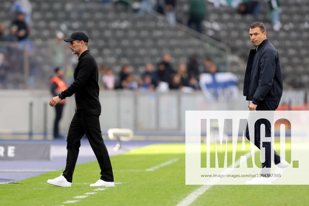 Soccer 2. Bundesliga, Hertha BSC Berlin vs. SpVgg Greuther Fürth; from left: Coach Stefan Leitl, Hertha BSC Berlin; Sports Director Benjamin Weber, Hertha BSC Berlin; DFL and DFB regulations prohibit any use of photographs as image sequences and or quasi-video. Berlin