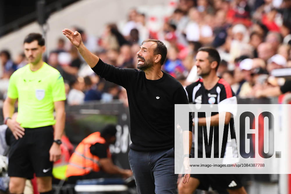 OGC Nice v RC Strasbourg Alsace - Ligue 1 McDonald s 2026 2027 Hugo OLIVEIRA Head Coach of RC Strasbourg during Ligue 1 McDonald s match between Nice and Strasbourg at Allianz Riviera Stadium on October 11, 2026 in Nice, France. Nice France