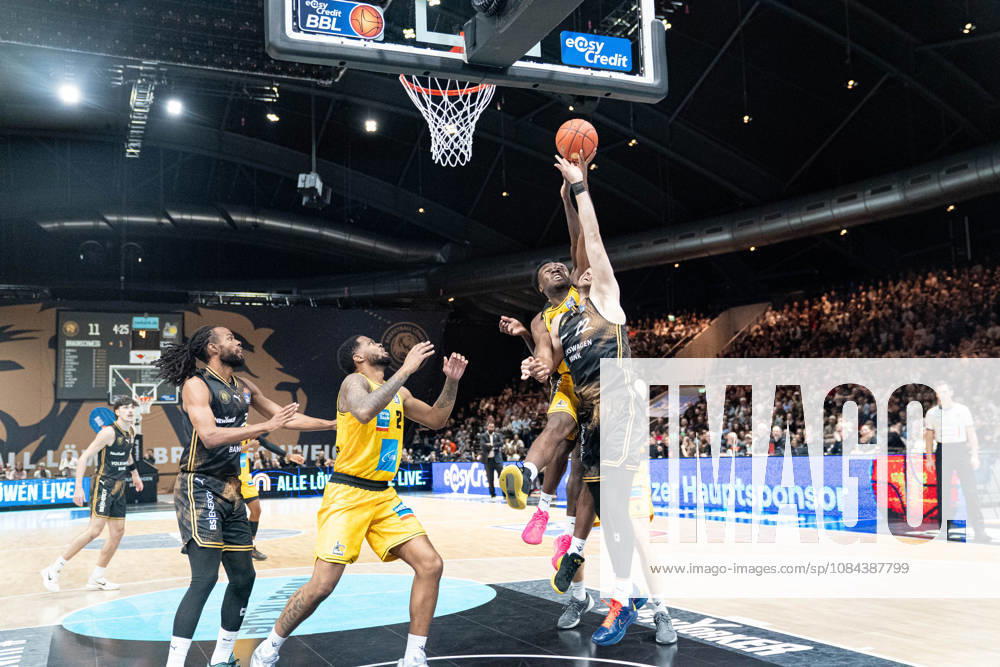 David Joplin (No. 2), MHP Riesen Ludwigsburg vs. Felipe Haase (No. 22), Basketball Löwen Braunschweig, and Sheldon Edwards (No. 13), Basketball Löwen Braunschweig, GER; Basketball Löwen Braunschweig vs. MHP Riesen Ludwigsburg, Basketball, easyCredit BBL, Week 3, 2026–27 Season, October 11, 2026 GER, Basketball Löwen Braunschweig vs. MHP Riesen Ludwigsburg, Basketball, easyCredit BBL, Week 3, 2026–27 Season, October 11, 2026, Braunschweig