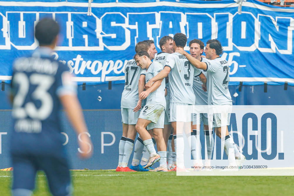 Benjamin Boakye of DSC Arminia Bielefeld celebrates the goal, cheering with his teammates after scoring the 0-1 goal during the 2. Bundesliga match between VfL Bochum and Arminia Bielefeld at Ruhrstadion on October 11, 2026, in Bochum, Germany. Photo by Mario Hommes, DeFodi Images. Benjamin Boakye of DSC Arminia Bielefeld celebrates after scoring his team’s first goal with teammates during the 2. Bundesliga match between VfL Bochum and Arminia Bielefeld at Vonovia Ruhrstadion on October 11, 2026 in Bochum, Germany Photo by Mario Hommes DeFodi Images DFB and DFL regulations prohibit any use of photographs as image sequences and or quasi-video Photo by Mario Hommes DeFodi Images