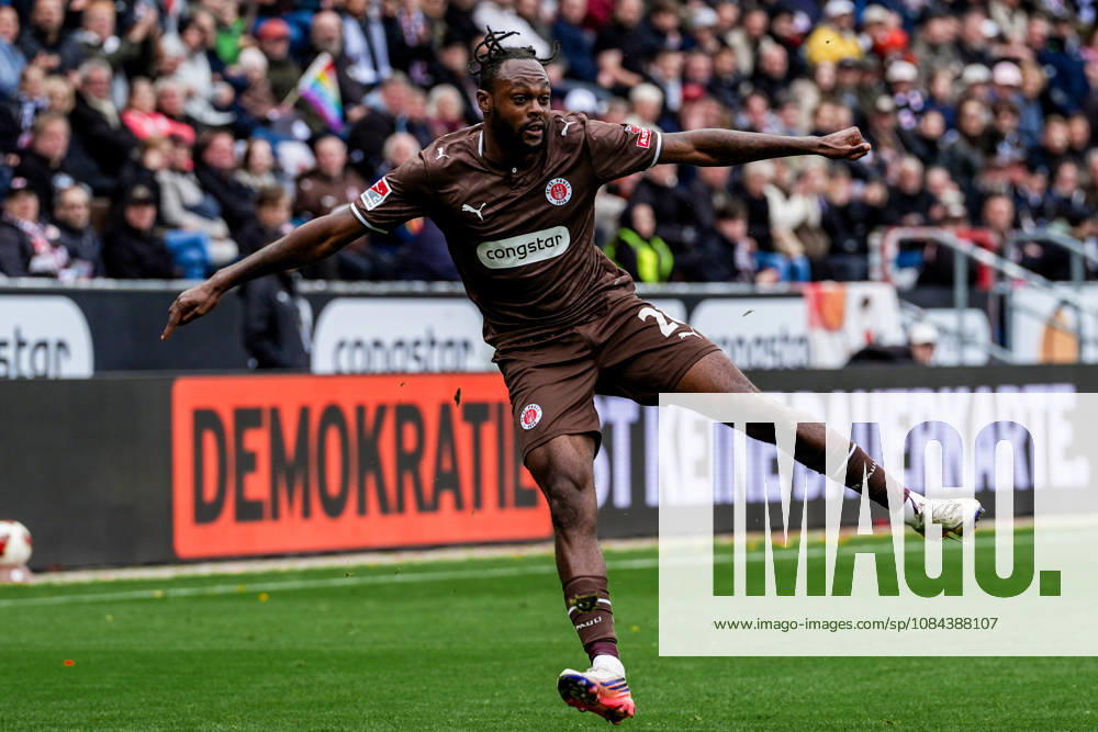 Germany Soccer 2. Bundesliga 2026–27, Matchday 7: FC St. Pauli vs. Karlsruher SC at Millerntor Stadium, Hamburg; St. Pauli s Ricky Jade Jones, FC St. Pauli, 26