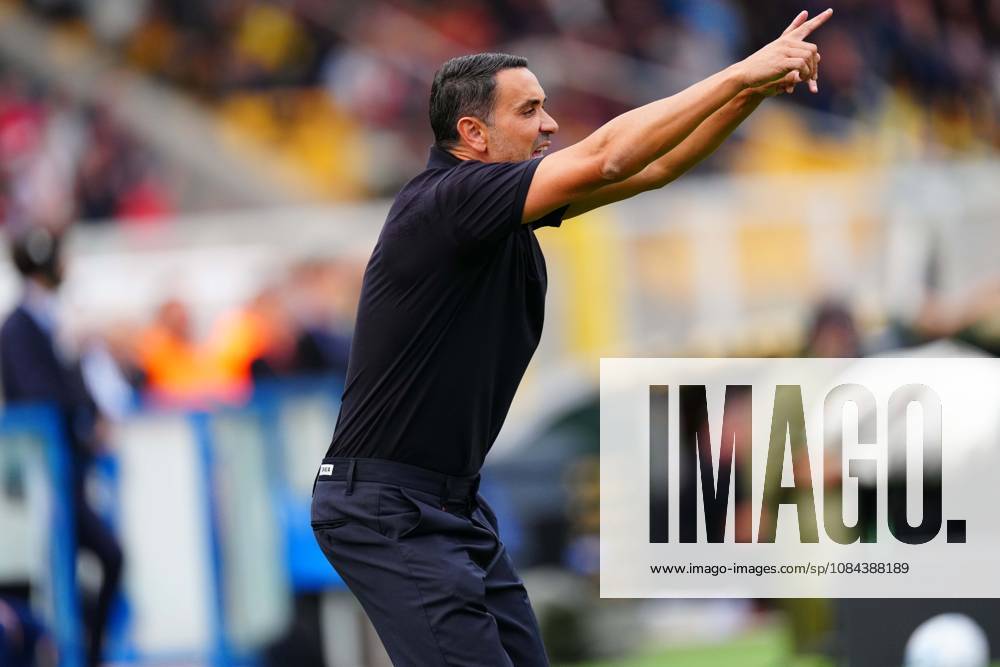 Raffaele Palladino reacts during the Serie A Enilive matchday 6 match between US Lecce and Bologna FC 1909 at the Via del Mare Stadium in Lecce, Italy, Sunday, October 11, 2026. (Credit Image: Giovanni Evangelista LaPresse)