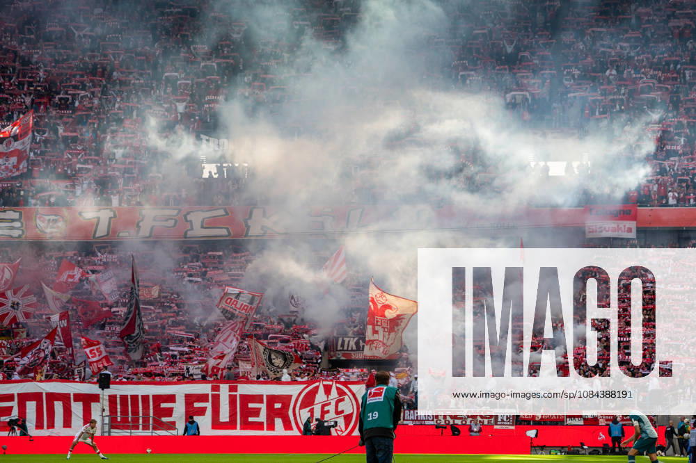 Germany 1 Bundesliga 2026–2027, Matchday 5, 1. FC Köln vs. Borussia Mönchengladbach, Sunday, October 11, 2026, RheinEnergie Stadium, Cologne, North Rhine-Westphalia, Fan Section, pyrotechnics, pyro, flares, smoke, fog, red flares, flags, ultras, fan support, game interruption, security at Cologne’s RheinEnergie Stadium, Cologne, Germany