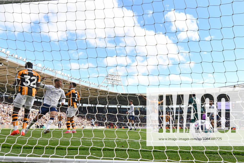 Hull City v Everton, Premier League GOAL disallowed as Everton FC forward Brennan Johnson (22) offside during the Premier League match between Hull City and Everton at the MKM Stadium, Kingston upon Hull, UK on 11 October 2026. Kingston upon Hull MKM Stadium East Riding of Yorkshire UK Editorial use only DataCo restrictions apply See www.football-dataco.com ,
