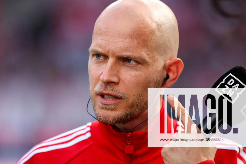 Soccer, Bundesliga, 1. FC Köln vs. Borussia Mönchengladbach, RheinEnergieSTADION, Matchday 5, 2026–2027 season, Rene Wagner, 1. FC Köln coach, during an interview. DFB regulations prohibit any use of photographs as image sequences and or quasi-video. Photo: WilkowskixPressefotoKochx, North Rhine-Westphalia, Germany