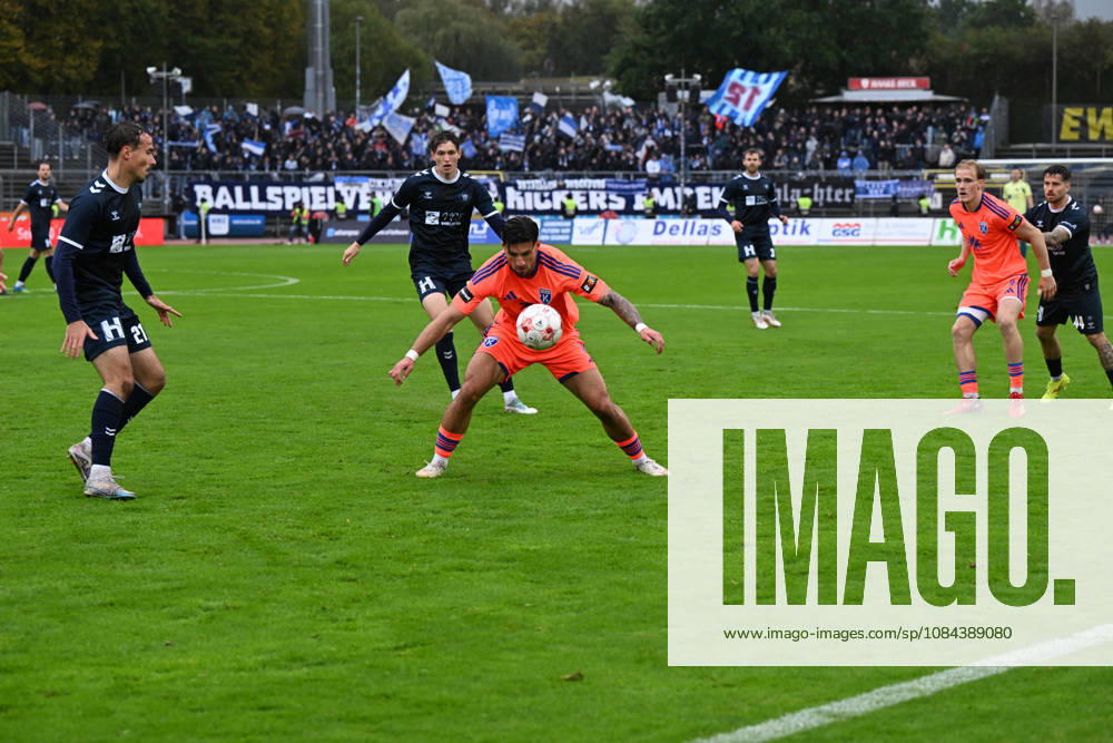 GER, Soccer, Regionalliga Nord, Matchday 13, 2026–2027 Season, Oldenburg, Marschweg Stadium, VfB Oldenburg vs. BSV Kickers Emden, Semin KOJIC (BSV Kickers Emden) 10, Nick OTTO (VfB Oldenburg) 21, vb26, Oldenburg, Marschweg Stadium, Lower Saxony, Germany