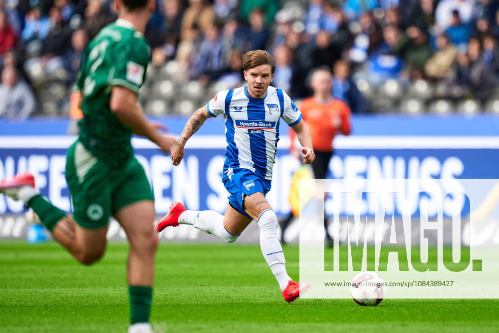 Mads Pedersen, Hertha BSC, 22, GER, Hertha BSC vs. SPVGG Greuther Fürth, 2. Bundesliga, 2026–27 season, Matchday 7, October 11, 2026 DFL regulations prohibit any use of photographs as image sequences and or quasi-video. GER, Hertha BSC vs. SPVGG Greuther Fürth, 2. Bundesliga, 2026–27 season, Matchday 7, October 11, 2026, Berlin