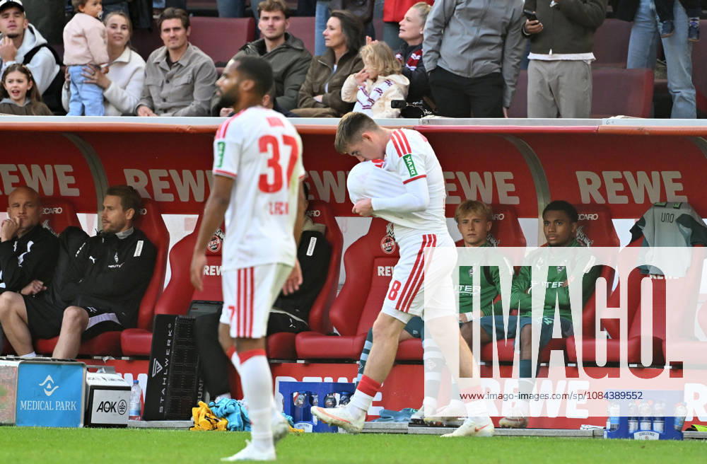 Cologne Soccer, Men s, 2026–2027 Season, 1. FC Cologne vs. Borussia Mönchengladbach: Baby celebrates with goal scorer Isak Johannesson (Cologne, right) after his goal to make it 1–0. DFL regulations prohibit any use of photographs as image sequences and or quasi-video. Rhein Energie Stadium, North Rhine-Westphalia, Germany