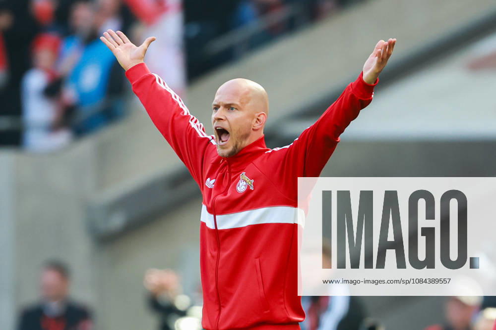 1 Bundesliga 26 27 1 FC Cologne vs. Borussia Mönchengladbach on October 11, 2026, at the RheinEnergieSTADION in Cologne; Coach Rene Wagner of Cologne gestures MH