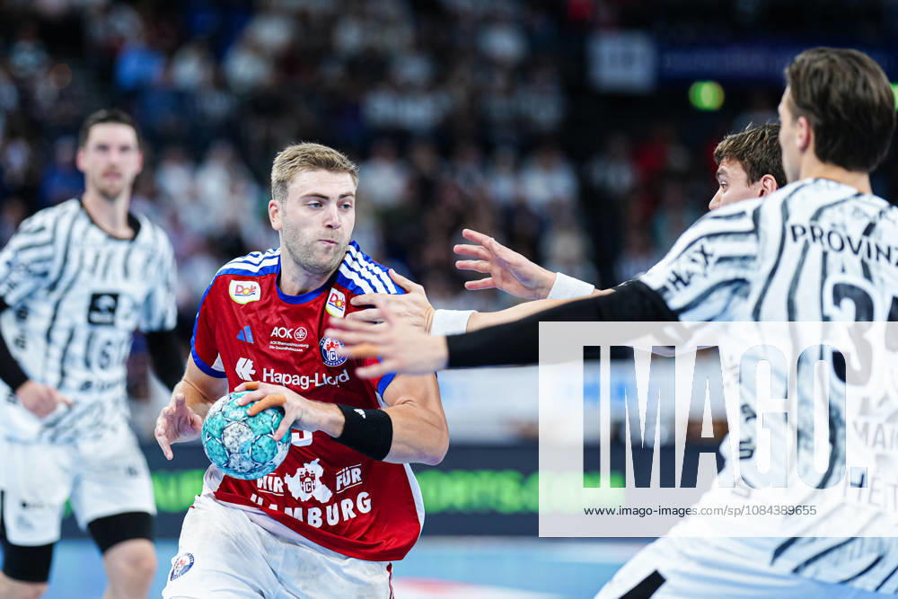 Oliver Norlyk, Handball Club Hamburg, 05; Lucas Laube, THW Kiel, 20 GER; THW Kiel vs. Handball Club Hamburg, Handball, 1st Bundesliga, Matchday 8, 2026–2027 Season, October 11, 2026 GER, THW Kiel vs. Handball Club Hamburg, Handball, 1st Bundesliga, Matchday 8, 2026–2027 Season, October 11, 2026 Kiel