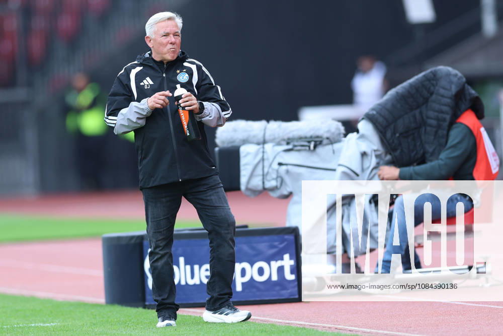 GC Zurich vs. BSC Young Boys, Brack Super League, October 11, 2026; Olaf Janßen, Head Coach, Grasshopper Club Zurich in the Brack Super League match between Grasshopper Club Zurich (GCZ) and BSC Young Boys (YB) on October 11, 2026, at Letzigrund Stadium in Zurich, Switzerland Zurich Letzigrund Stadium Zurich Switzerland