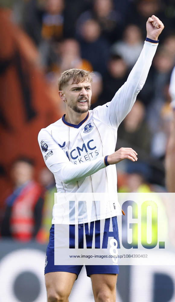 Kingston upon Hull, England, 11th October 2026. Kiernan Dewsbury-Hall of Everton celebrates scoring the equalising goal during the Hull City vs Everton Premier League match at the MKM Stadium, Kingston upon Hull. Picture credit should read: Cody Froggatt Sportimage . SPI_043_CF_HULL_CITY_EVERTON SPI-5062-0044