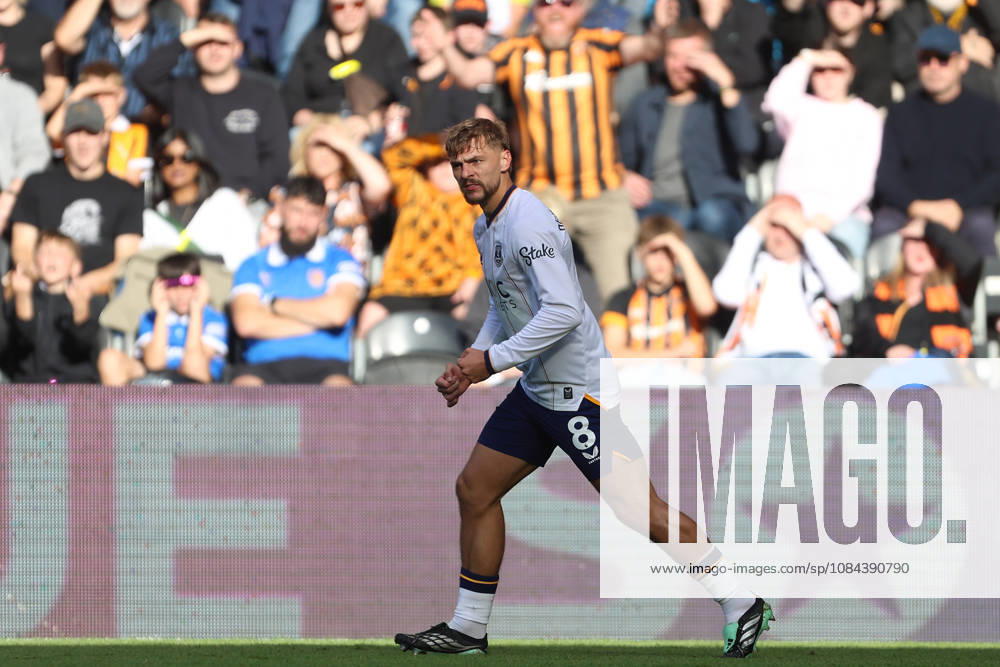 11th October 2026; MKM Stadium, Hull, England; Premier League Football, Hull City versus Everton; Kiernan Dewsbury-Hall of Everton celebrates after scoring for 1-1 DavexLofthouse