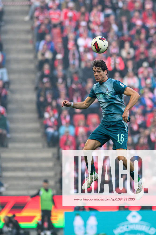COLOGNE, GERMANY - 11 OCTOBER, 2026: Philipp Sander - The Bundesliga match 1. FC Koeln vs. Borussia Moenchengladbach at RheinEnergieSTADION.