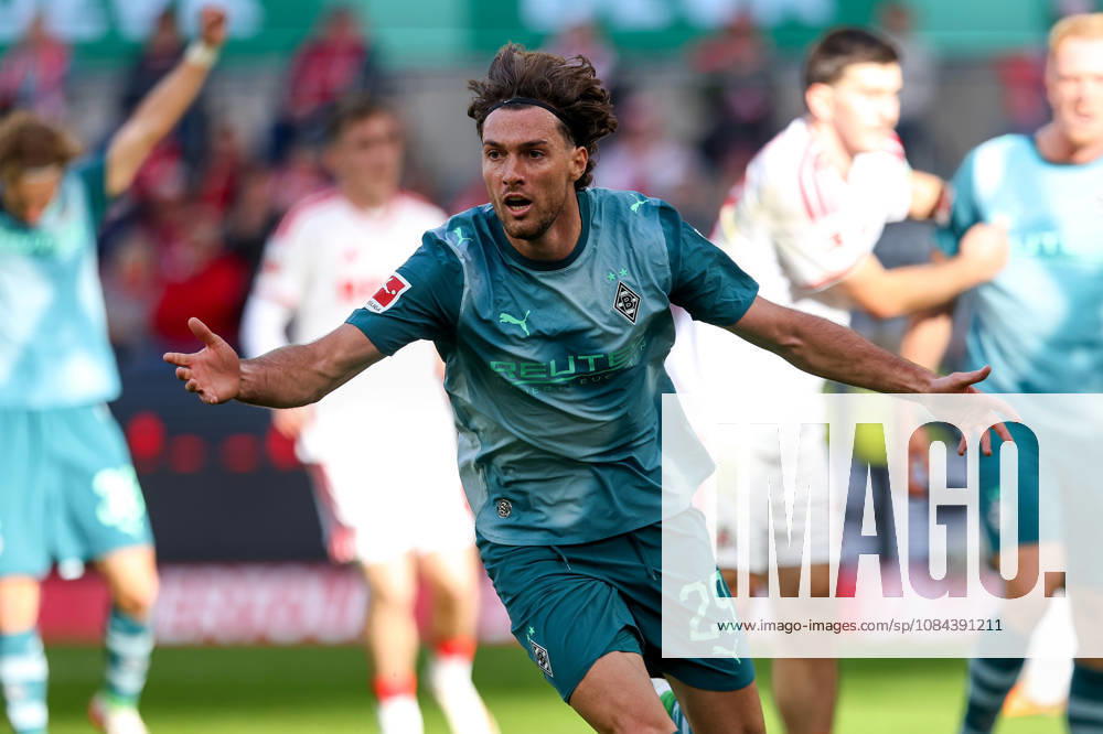 Soccer, Bundesliga, 1. FC Köln vs. Borussia Mönchengladbach, RheinEnergieSTADION, Matchday 5, 2026–2027 season: Joe Scally of Borussia Mönchengladbach celebrates after scoring the 1–1 goal. DFB regulations prohibit any use of photographs as image sequences and or quasi-video. Photo: WilkowskixPressefotoKochx, North Rhine-Westphalia, Germany
