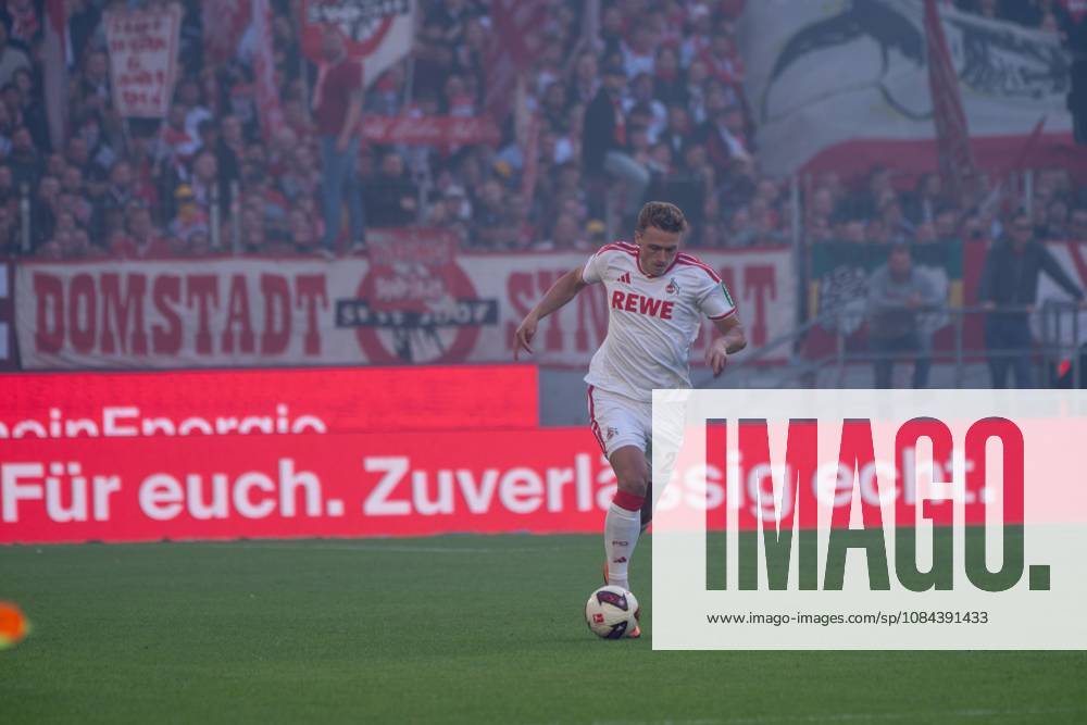 Sebastian Sebulonsen, Defender, 1. FC Köln 28 , , 1. FC Köln vs. Borussia Mönchengladbach, Soccer, 1. Bundesliga, Matchday 5, October 11, 2026. DFB and DFL regulations prohibit any use of photographs as image sequences and or quasi-video. Cologne, North Rhine-Westphalia, Germany