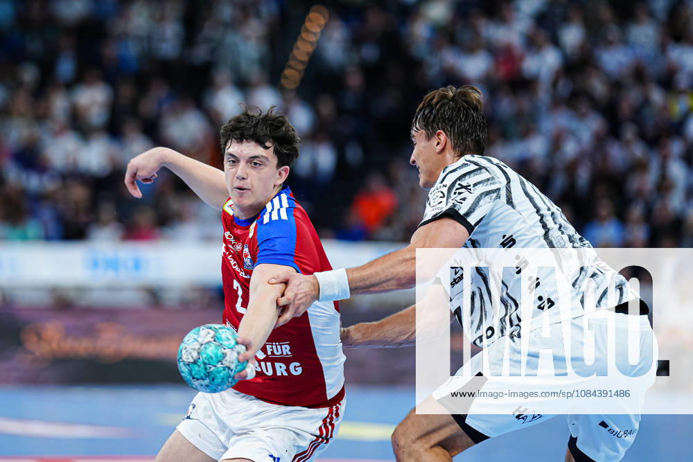 Toma Gadza, Handball Club Hamburg, 02; Julian Köster, THW Kiel, 07 GER; THW Kiel vs. Handball Club Hamburg, Handball, 1st Bundesliga, Matchday 8, 2026–2027 Season, October 11, 2026 GER, THW Kiel vs. Handball Club Hamburg, Handball, 1st Bundesliga, Matchday 8, 2026–2027 season, October 11, 2026 Kiel
