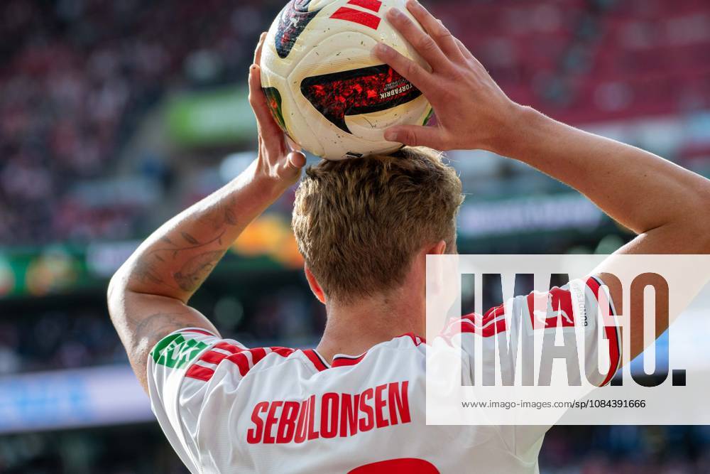 Sebastian Sebulonsen, Defender, 1. FC Köln 28, , 1. FC Köln vs. Borussia Mönchengladbach, Soccer, 1. Bundesliga, Matchday 5, October 11, 2026. DFB and DFL regulations prohibit any use of photographs as image sequences and or quasi-video. Cologne, North Rhine-Westphalia, Germany