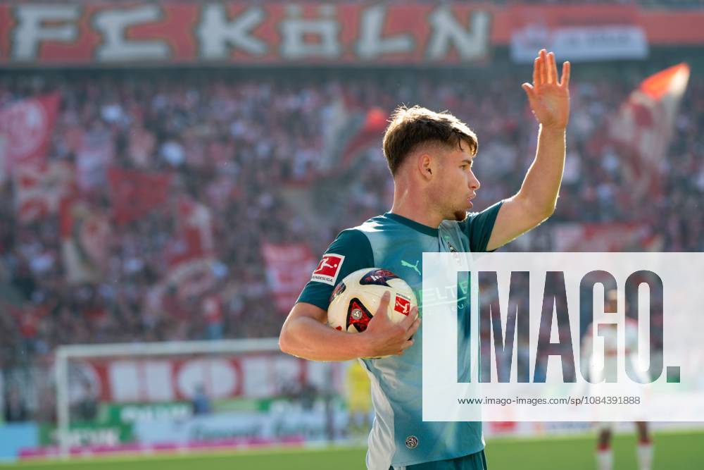Lukas Ullrich, Defense, Borussia Mönchengladbach 26, 1. FC Köln vs. Borussia Mönchengladbach, Soccer, Bundesliga 1, Matchday 5, October 11, 2026. DFB and DFL regulations prohibit any use of photographs as image sequences and or quasi-video. Cologne, North Rhine-Westphalia, Germany