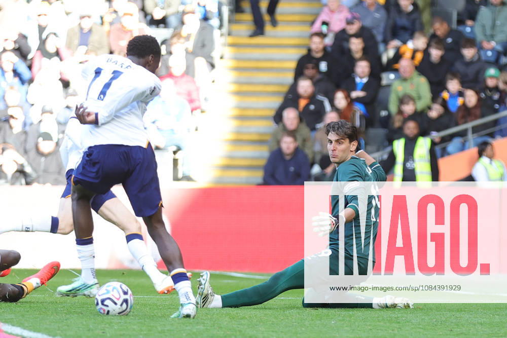 11th October 2026; MKM Stadium, Hull, England; Premier League Football, Hull City versus Everton; Thierno Barry of Everton scores DavexLofthouse