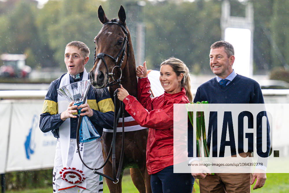 The 136th Grand Pardubice Steeplechase (6,900m), in Pardubice, Czech Republic, on October 11, 2026. Winner Keith Michael Donoghue (left) with his horse Final Orders. (CTKxPhoto DavidxTanecek) CTKPhotoP2026101104954 CTKPhotoP2026101104954