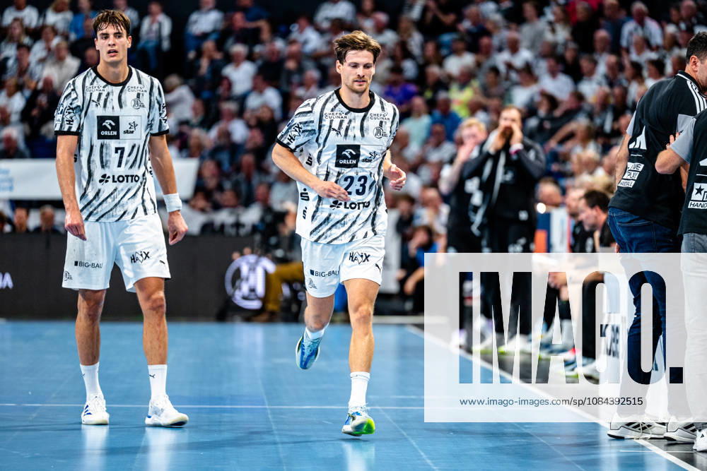 Opel HBL Handball, THW Kiel vs. Handball Club Hamburg: Julian Köster (Kiel), 7; Rune Dahmke (Kiel), 23 (Kiel)