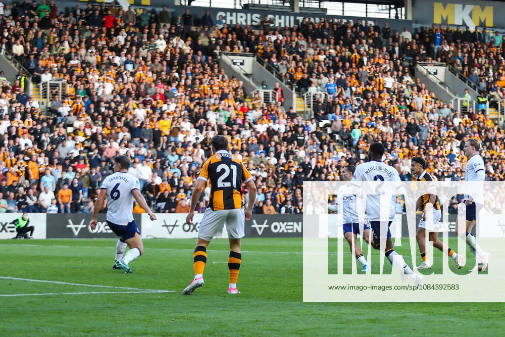 Hull City v Everton, Premier League Mohamed Belloumi Of Hull City scores a GOAL 2-2 during the Hull City v Everton Premier League match at the MKM Stadium, Hull, England on 11 October 2026 Credit: Lee Keuneke Every Second Media Editorial use only. All images are copyright Every Second Media Limited. No images may be reproduced without prior permission. All rights reserved. Premier League and Football League images are subject to licensing agreements with Football DataCo Limited. see https: www.football-dataco.com