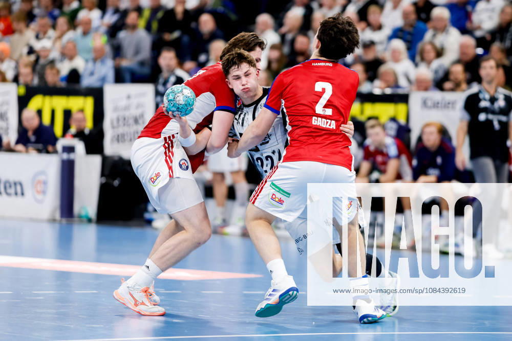 Kiel, October 11, 2026; Handball, 2026–27 Bundesliga 1, THW Kiel vs. Handball Club Hamburg; Jan Christian Schmidt (HC Hamburg), 42; Rasmus Ankermann (THW Kiel), 22; Toma Gadza (HC Hamburg), 2