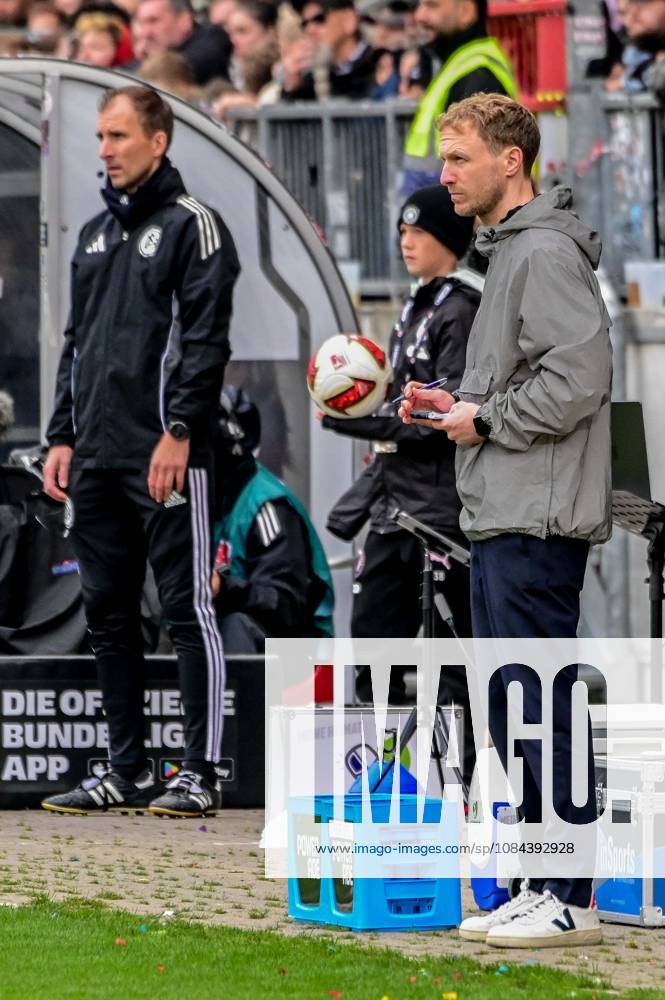 Maximilian Senft, Coach, KSC Germany, Hamburg, Millerntor Stadium, Soccer, 2. Bundesliga, FC St. Pauli, Karlsruher SC
