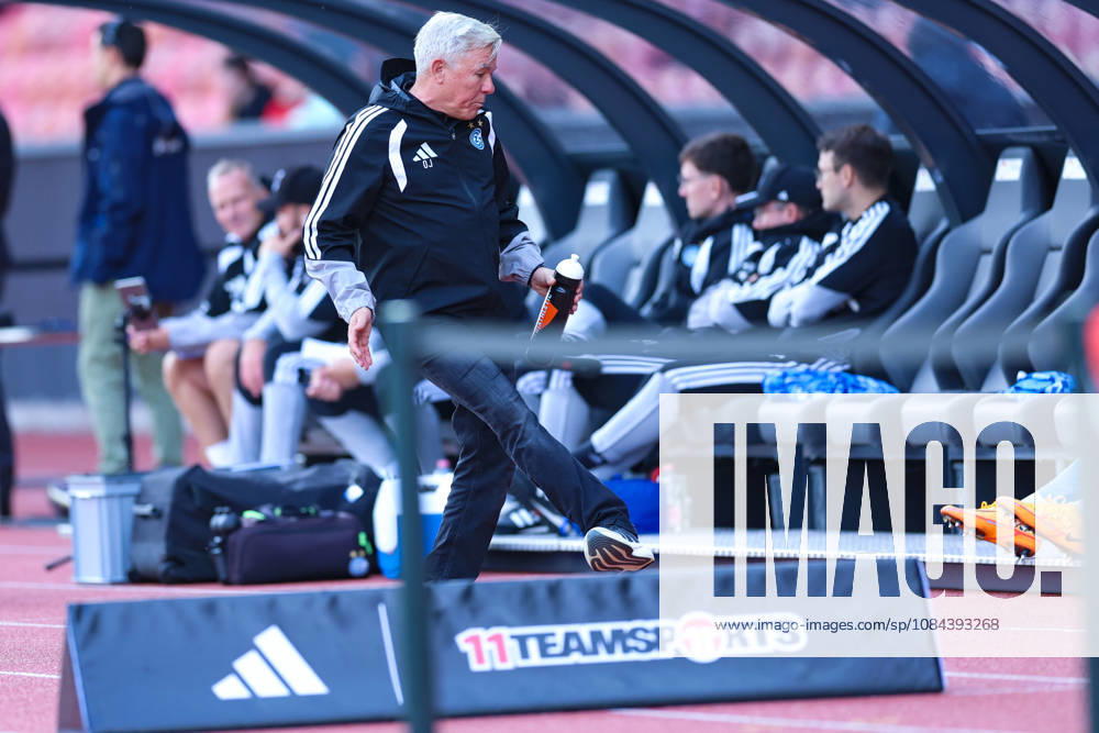 GC Zurich vs. BSC Young Boys, Brack Super League, October 11, 2026; Olaf Janßen, Head Coach, Grasshopper Club Zurich in the Brack Super League match between Grasshopper Club Zurich (GCZ) and BSC Young Boys (YB) on October 11, 2026, at Letzigrund Stadium in Zurich, Switzerland Zurich Letzigrund Stadium Zurich Switzerland