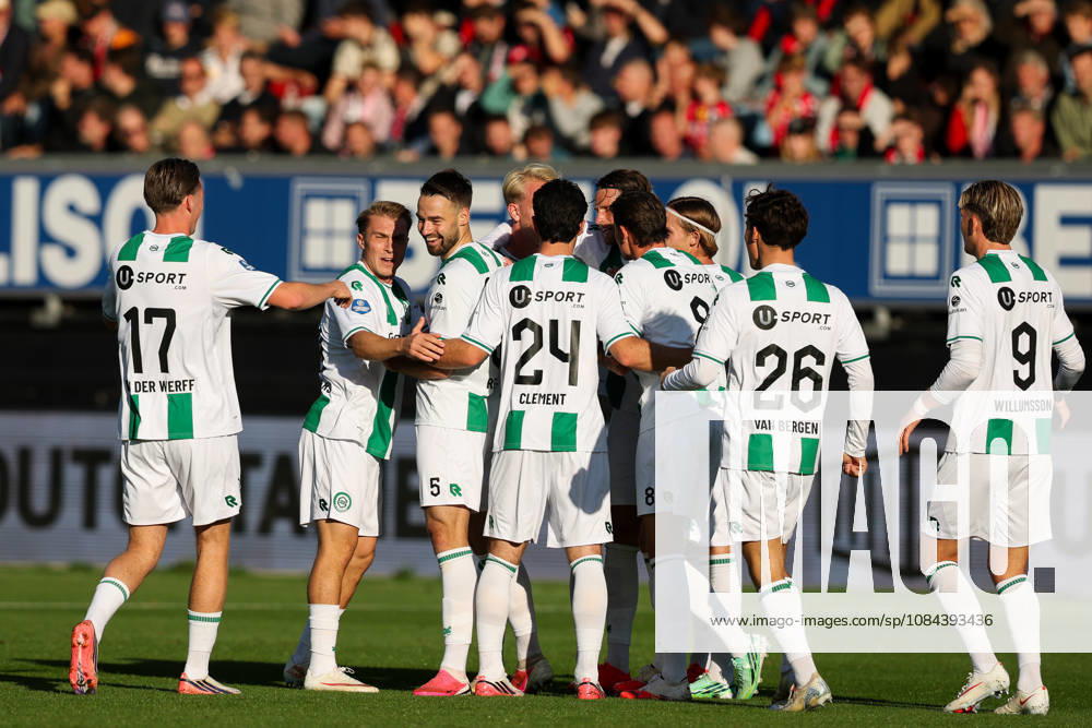 2026-10-11 Excelsior Rotterdam v FC Groningen - Dutch Eredivisie ROTTERDAM, NETHERLANDS - OCTOBER 11: David van der Werff of FC Groningen, Marco Rente of FC Groningen, Pelle Clement of FC Groningen, Thijmen Blokzijl of FC Groningen, Thom van Bergen of FC Groningen, Tika de Jonge of FC Groningen, Brynjolfur Andersen Willumsson of FC GroningenJorg Schreuders of FC Groningen celebrates after scoring the first goal of the team during the Dutch Eredivisie match between Excelsior Rotterdam and FC Groningen at Stadion Woudestein on October 11, 2026 in Rotterdam, Netherlands. Rotterdam Stadion Woudestein Netherlands Content not available for redistribution in The Netherlands directly or indirectly through any third parties.