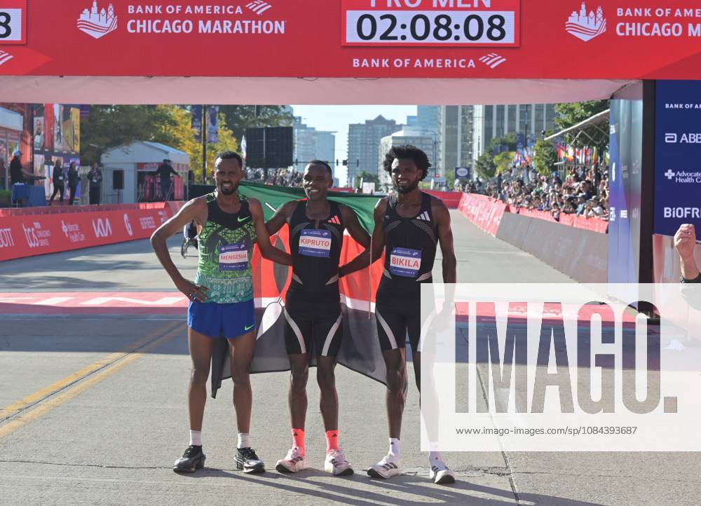Chicago Marathon 2026 CHICAGO, ILLINOIS - OCTOBER 11: Kenyan runner Amos Kipruto (C) crosses the finish line to win the men s professional division at the 48th Bank of America Chicago Marathon in Chicago, United States on October 11, 2026. Over 55,000 participants competed in the 26.2-mile course starting and finishing in Grant Park. Jacek Boczarski Anadolu Chicago United States. Editorial use only. Please get in touch for any other usage.
