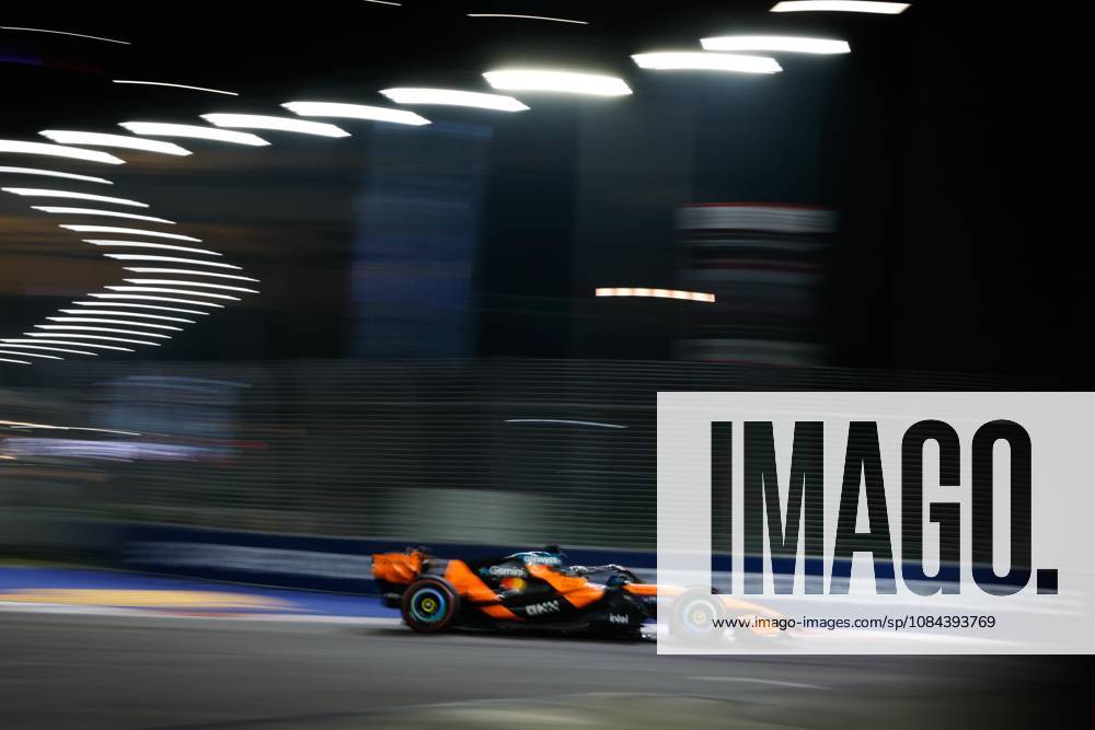 81 Oscar PIASTRI, McLaren F1 Team MCL40, in action in Singapore 2026 81 Oscar PIASTRI, McLaren F1 Team MCL40, in action 01 Lando NORRIS (GBR), McLaren F1 Team MCL40, in action in Singapore 2026 Singapore