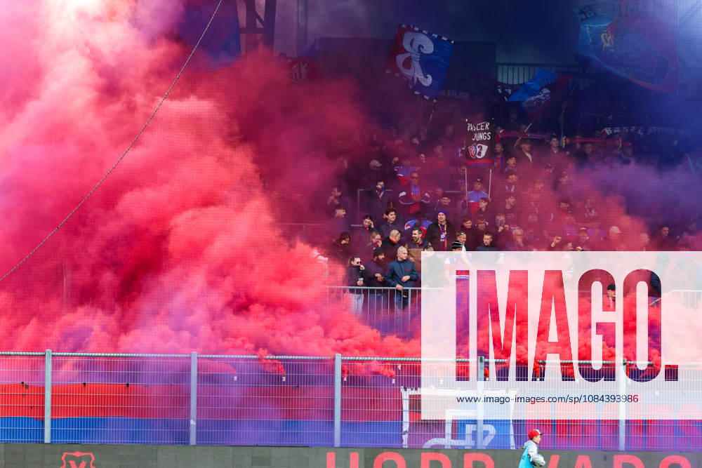 Soccer Liechtenstein Brack Super League 2026–2027, Matchday 10, October 11, 2026, 4:30 p.m. FC Vaduz vs. FC Basel 1893 Rheinpark Stadium, Vaduz, Liechtenstein Colored smoke flares from the Basel fans at the Rheinpark Stadium in Vaduz, Liechtenstein