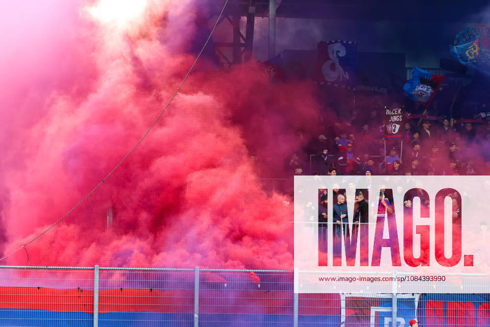 Soccer Liechtenstein Brack Super League 2026–2027, Matchday 10, October 11, 2026, 4:30 p.m. FC Vaduz vs. FC Basel 1893 Rheinpark Stadium, Vaduz, Liechtenstein Colored smoke flares from the Basel fans at the Rheinpark Stadium in Vaduz, Liechtenstein