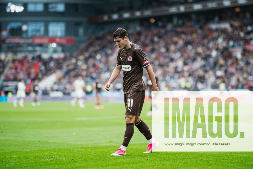 2. Bundesliga: FC St. Pauli vs. Karlsruher SC, October 11, 2026; Arkadiusz Pyrka, FC St. Pauli; October 11, Soccer; 2. Bundesliga, Matchday 7: FC St. Pauli vs. Karlsruher SC on October 11, 2026, at Millerntor Stadium, Hamburg. DFL regulations prohibit any use of photographs as image sequences and or quasi-video.