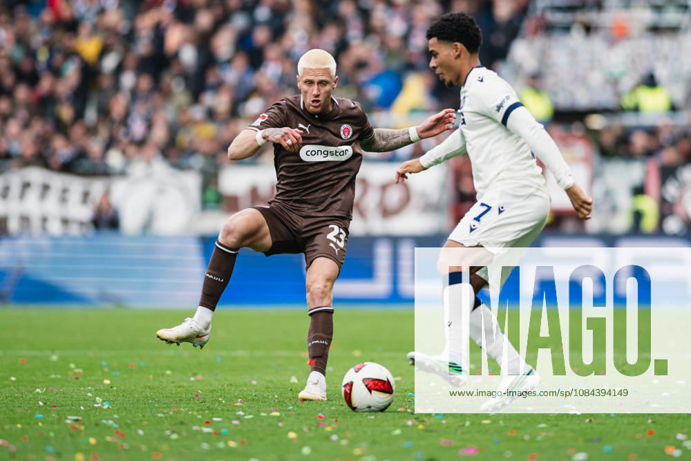 2. Bundesliga: FC St. Pauli vs. Karlsruher SC, October 11, 2026; Louis Oppie (FC St. Pauli, No. 23) vs. Kevin Wiethaup (Karlsruher SC, No. 7); Soccer, 2. Bundesliga, Matchday 7: FC St. Pauli vs. Karlsruher SC on October 11, 2026, at Millerntor Stadium, Hamburg. DFL regulations prohibit any use of photographs as image sequences and or quasi-video.
