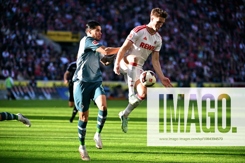 Cologne, Germany, Bundesliga 1, Matchday 5, Rhein Energie Stadium Cologne, 1. FC Köln vs. Borussia Mönchengladbach Marius Bülter (FC), Kevin Diks (BMG)