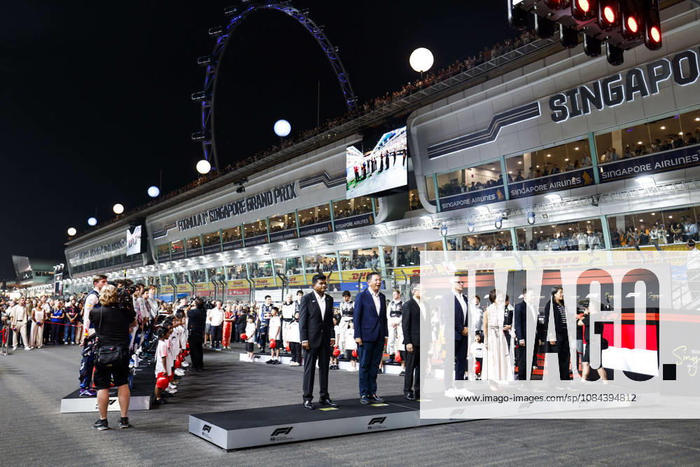 F1 - SINGAPORE GRAND PRIX 2026 DOMENICALI Stefano (ita), Chairman and CEO Formula One Group FOG, portrait, FIA representatives during the 2026 Formula 1 Singapore Grand Prix, 17th round of the 2026 Formula One World Championship, WM, Weltmeisterschaft from October 9 to 11, 2026 on the Marina Bay Street Circuit, in Singapore, Singapore - SingaporeSingapore