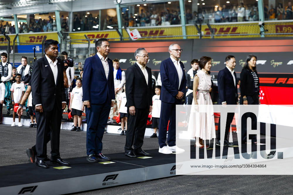F1 - SINGAPORE GRAND PRIX 2026 DOMENICALI Stefano (ita), Chairman and CEO Formula One Group FOG, portrait, FIA representatives during the 2026 Formula 1 Singapore Grand Prix, 17th round of the 2026 Formula One World Championship, WM, Weltmeisterschaft from October 9 to 11, 2026 on the Marina Bay Street Circuit, in Singapore, Singapore - SingaporeSingapore