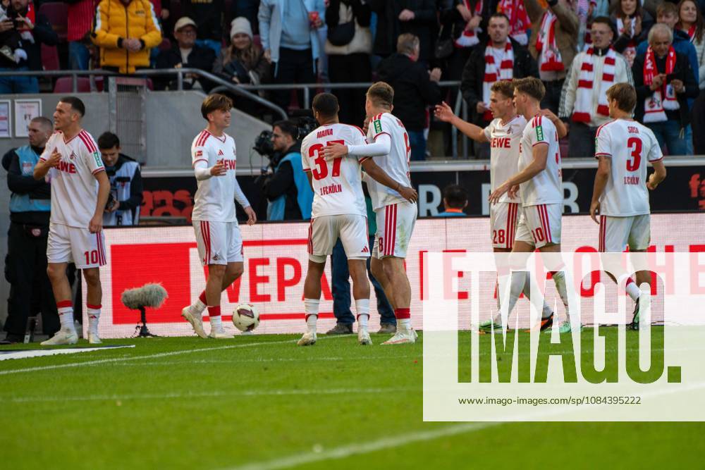 Said El Mala, midfielder, 1. FC Köln 10, celebrating after the 2-1 win, 1. FC Köln vs. Borussia Mönchengladbach, soccer, Bundesliga, Matchday 5, October 11, 2026. DFB and DFL regulations prohibit any use of photographs as image sequences and or quasi-video. Cologne, North Rhine-Westphalia, Germany