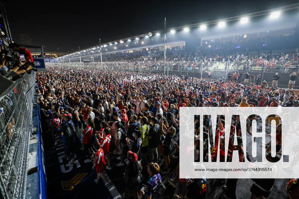 F1 - SINGAPORE GRAND PRIX 2026 Crown for the podium during the 2026 Formula 1 Singapore Grand Prix, 17th round of the 2026 Formula One World Championship, WM, Weltmeisterschaft from October 9 to 11, 2026 on the Marina Bay Street Circuit, in Singapore, Singapore - SingaporeSingapore