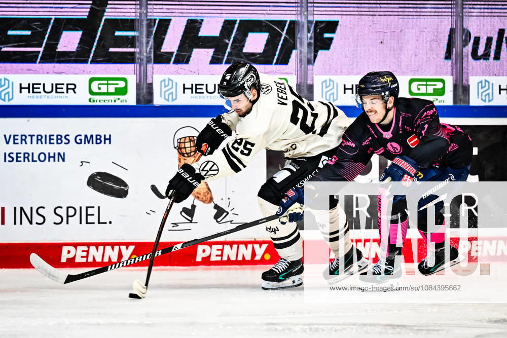 Robin Veber, Grizzlys Wolfsburg, 25; Kevin Bicker, Iserlohn Roosters, 83, GER, Iserlohn Roosters vs. Grizzlys Wolfsburg, ice hockey, Penny DEL, Matchday 8, 2026–2027 season, October 11, 2026, GER, Iserlohn Roosters vs. Grizzlys Wolfsburg, Ice Hockey, Penny DEL, Matchday 8, 2026–2027 Season, October 11, 2026, Iserlohn