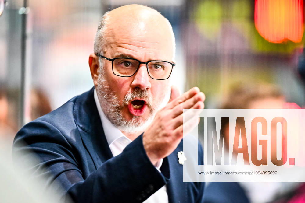 Stefan Nyman, Head Coach, Iserlohn Roosters, GER, Iserlohn Roosters vs. Grizzlys Wolfsburg, Ice Hockey, Penny DEL, Matchday 8, 2026–2027 Season, October 11, 2026, GER, Iserlohn Roosters vs. Grizzlys Wolfsburg, Ice Hockey, Penny DEL, Matchday 8, 2026–2027 Season, October 11, 2026, Iserlohn